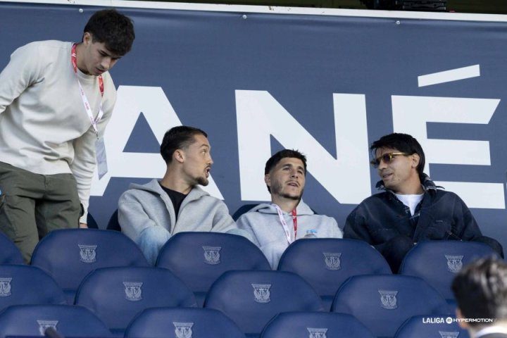 Espectadores de lujo en Butarque